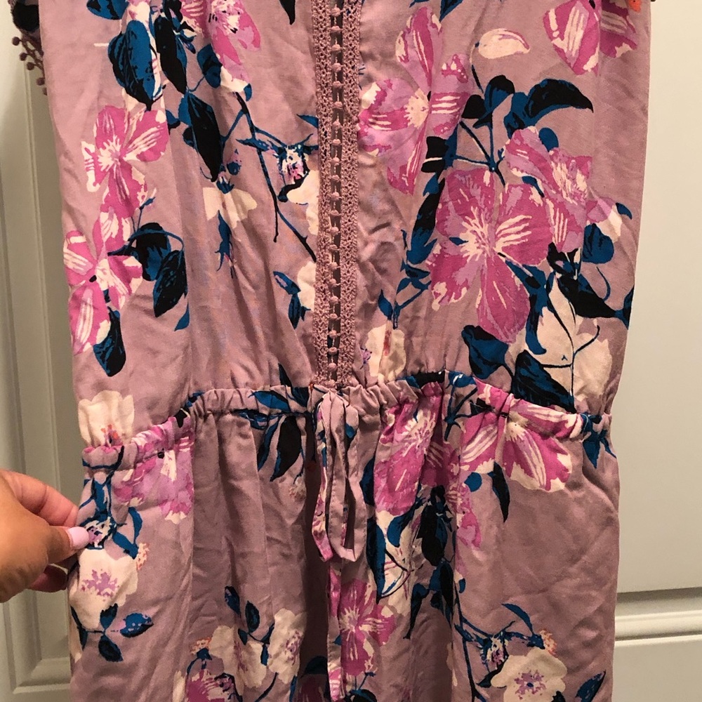 Charlotte Russe Romper - Picture 4 of 4